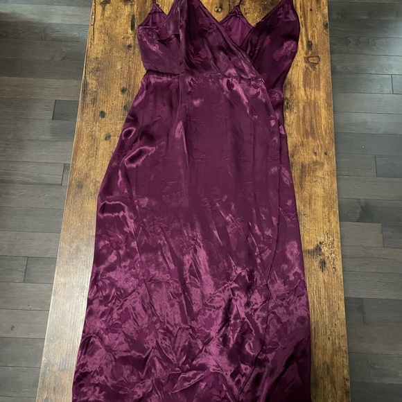 Mid Wrap Dress - Picture 2 of 2